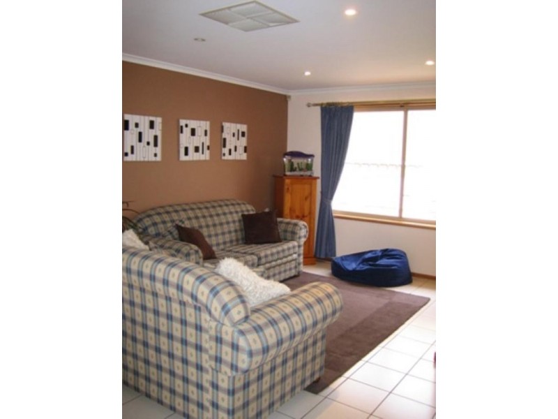 10 Chisholm Court, Golden Grove SA 5125