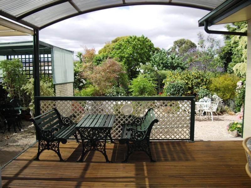 317 WRIGHT Road, Valley View SA 5093