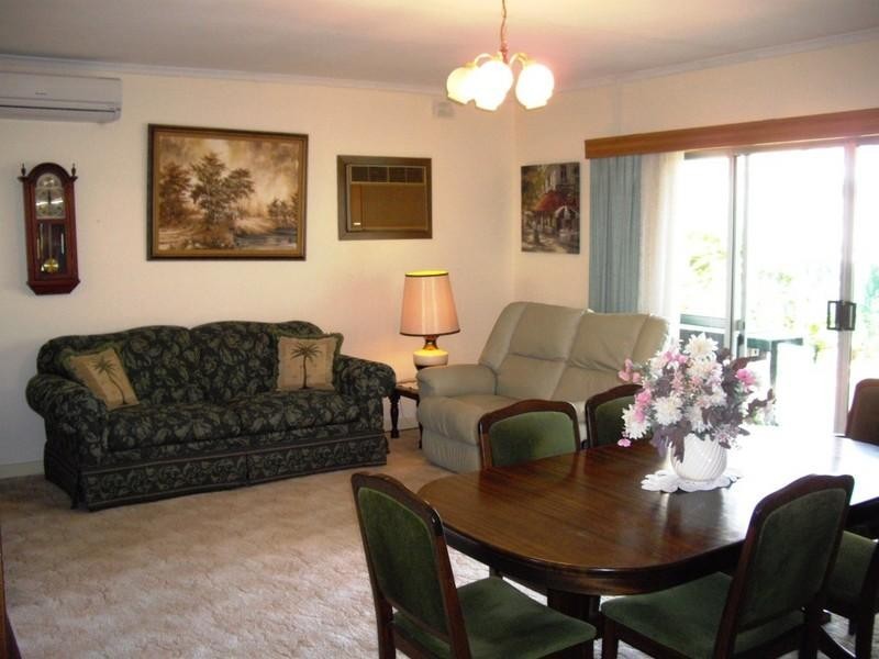 317 WRIGHT Road, Valley View SA 5093