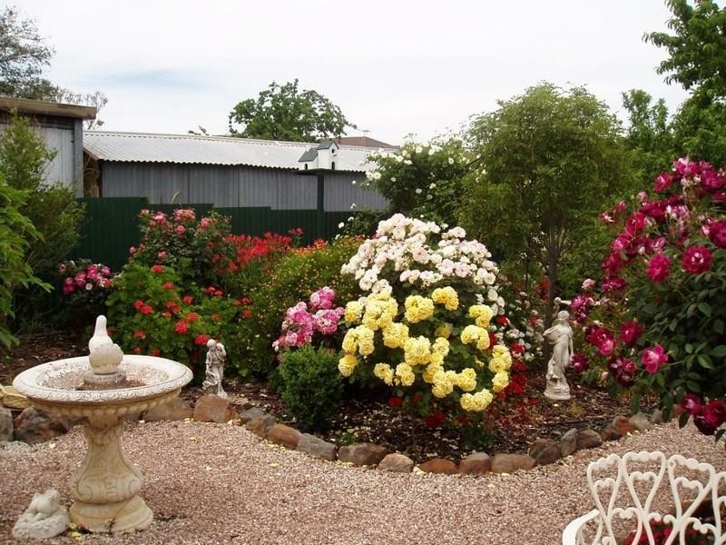 317 WRIGHT Road, Valley View SA 5093