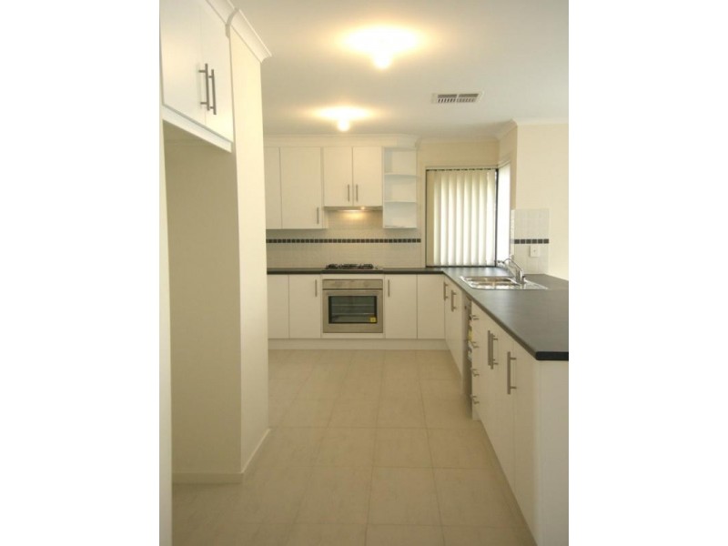 14 Admiralty Circuit ( PLAYFORD WATERS ), Smithfield SA 5114