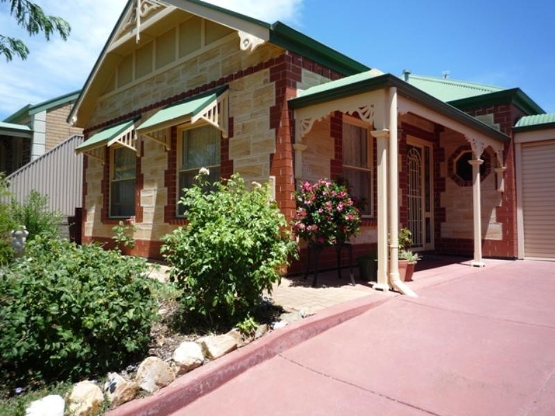 64 Featherstone Circuit, Greenwith SA 5125