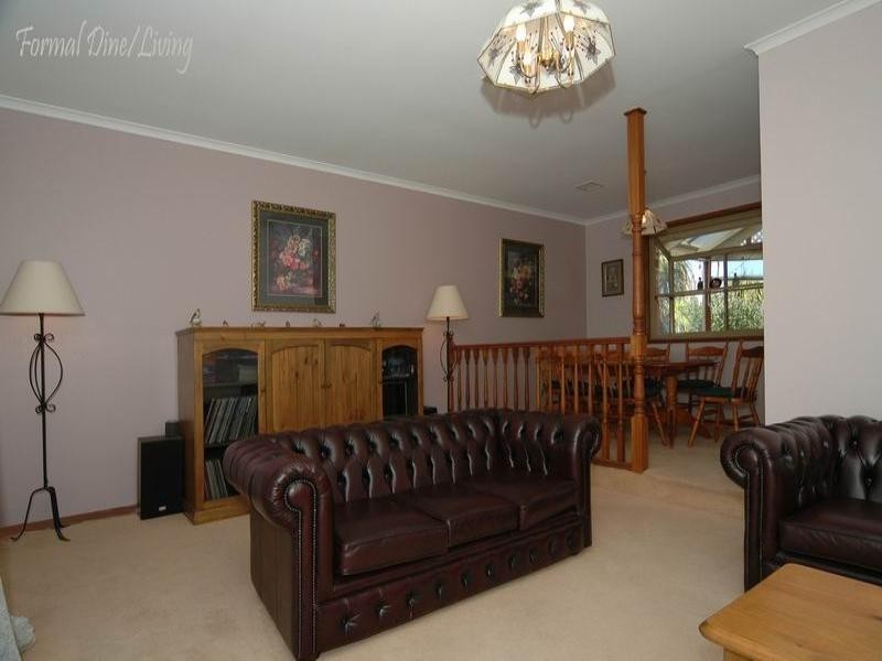 13 Sutherland Place, Golden Grove SA 5125