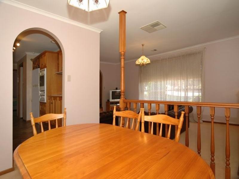 13 Sutherland Place, Golden Grove SA 5125