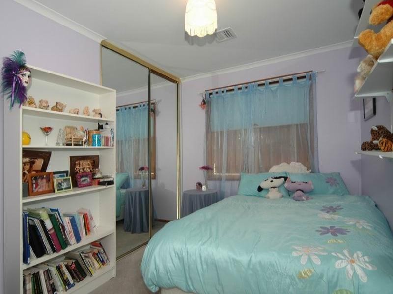 13 Sutherland Place, Golden Grove SA 5125