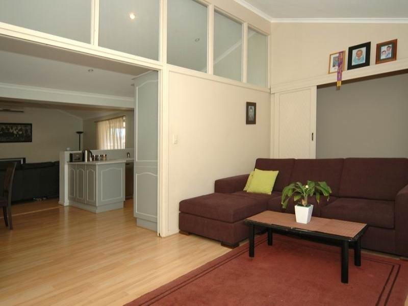 19 Cheltenham Crescent, Salisbury East SA 5109