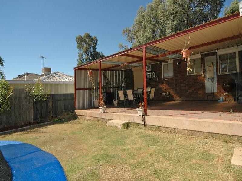 19 Cheltenham Crescent, Salisbury East SA 5109