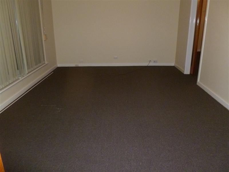 8 THOMAS Avenue, Salisbury SA 5108