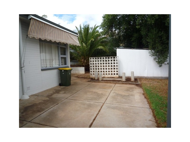 5 Frances Avenue, Para Hills SA 5096