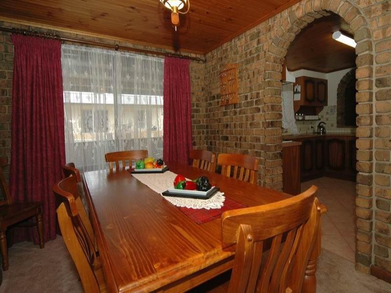 4 Alcazar Avenue, Gulfview Heights SA 5096