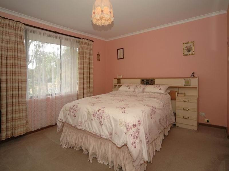 4 Alcazar Avenue, Gulfview Heights SA 5096