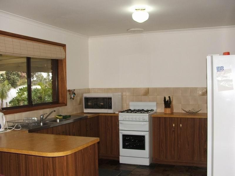 2 Alex Place, Hillbank SA 5112