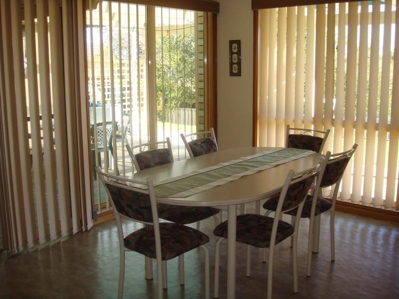 16 McKenzie Crescent, Gulfview Heights SA 5096