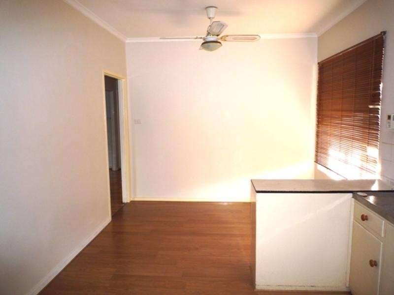 6 Philip Crescent, Valley View SA 5093