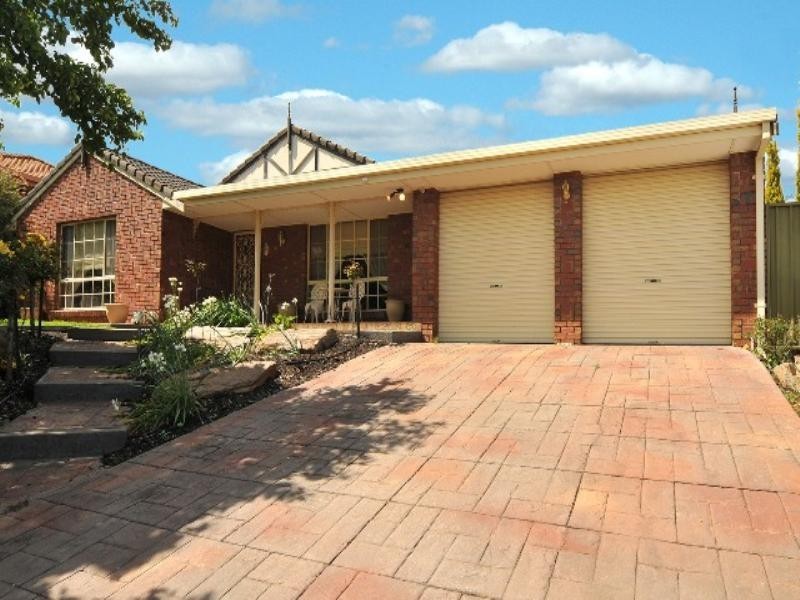 18 Bernacchi Court, Greenwith SA 5125