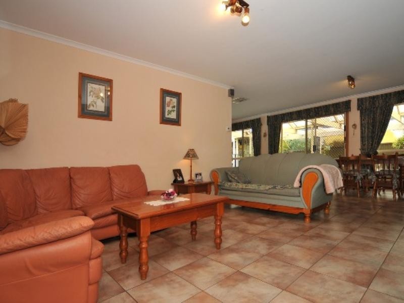 18 Bernacchi Court, Greenwith SA 5125