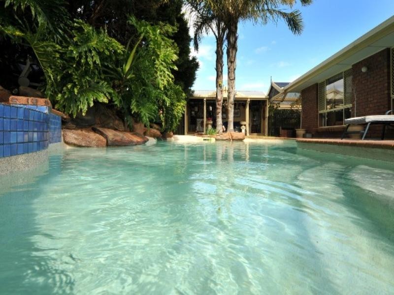 18 Bernacchi Court, Greenwith SA 5125