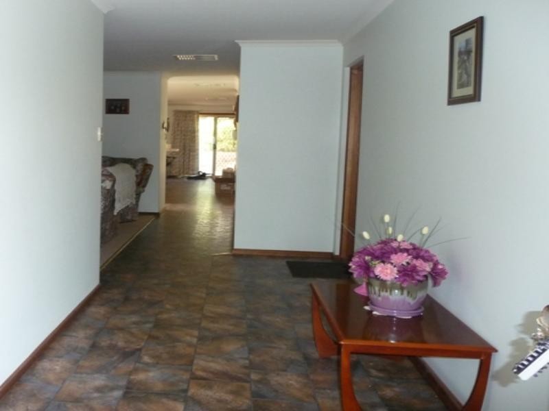 16 Nella Dan Court, Greenwith SA 5125