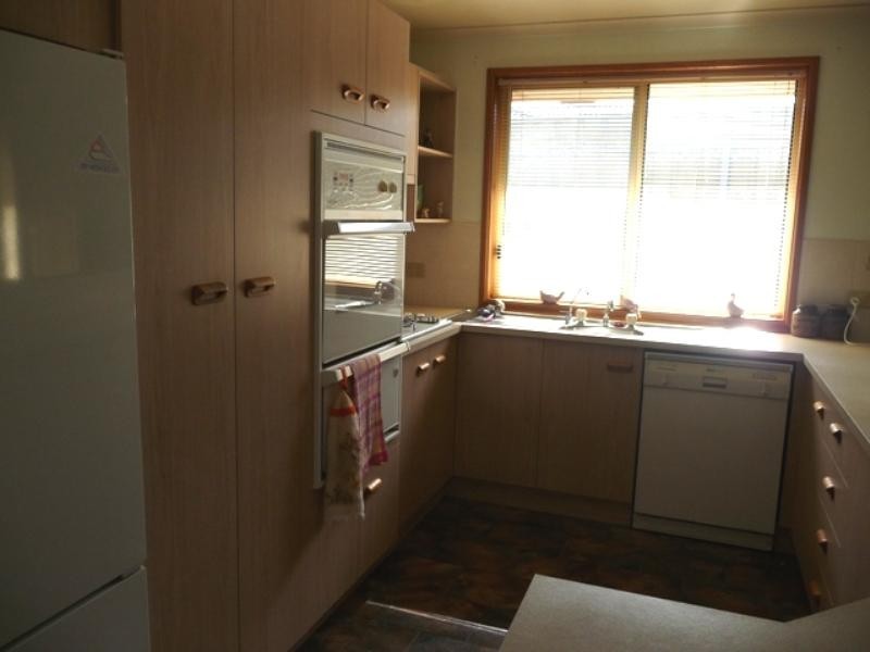 16 Nella Dan Court, Greenwith SA 5125