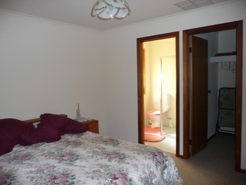 16 Nella Dan Court, Greenwith SA 5125