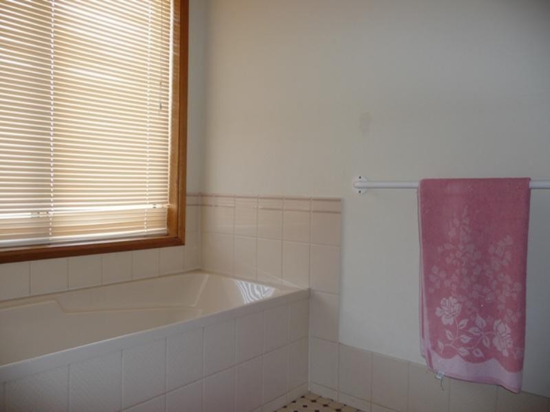 16 Nella Dan Court, Greenwith SA 5125