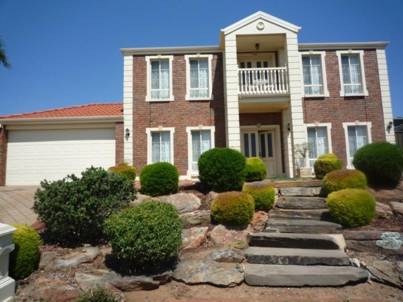 32 Swansea Circuit, Gulfview Heights SA 5096
