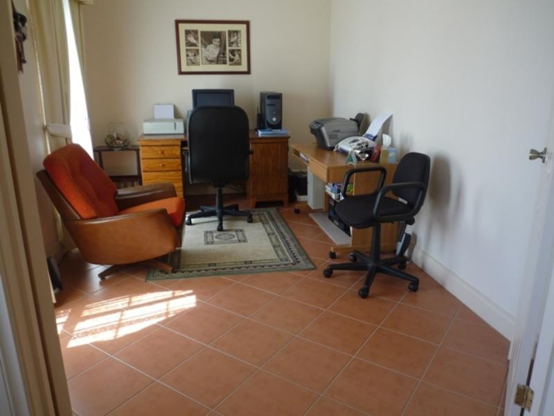 32 Swansea Circuit, Gulfview Heights SA 5096