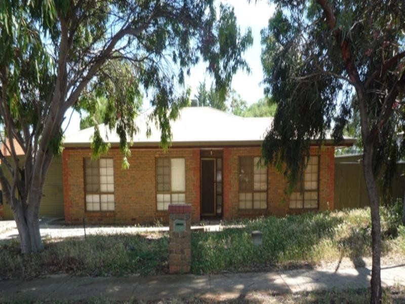 15 Upton Street, Elizabeth Vale SA 5112