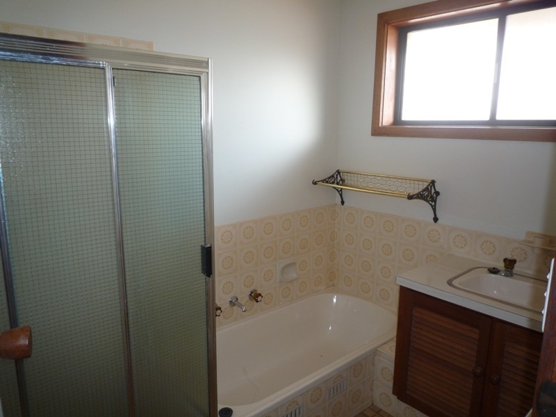 16 Yanakie Avenue, Surrey Downs SA 5126