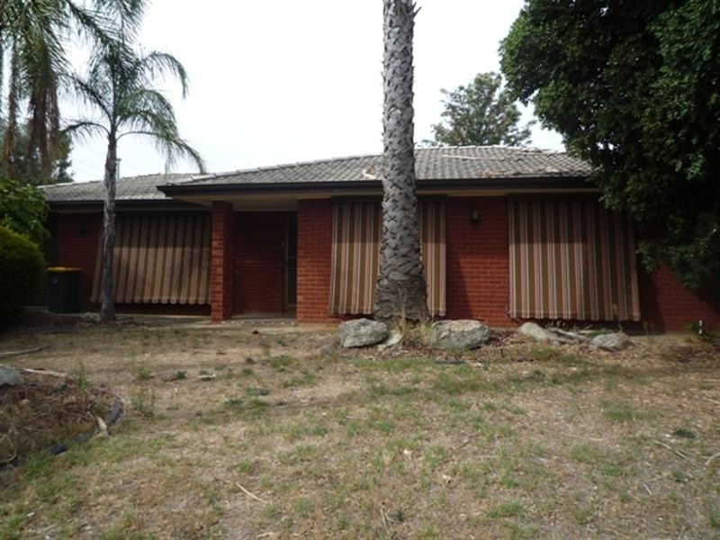 2 Blundell Close, Salisbury Downs SA 5108