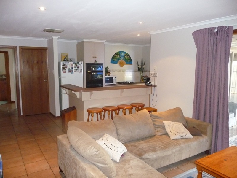 18 Tuglow Court, Hillbank SA 5112