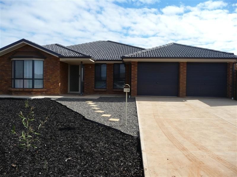 168 President Avenue, Andrews Farm SA 5114