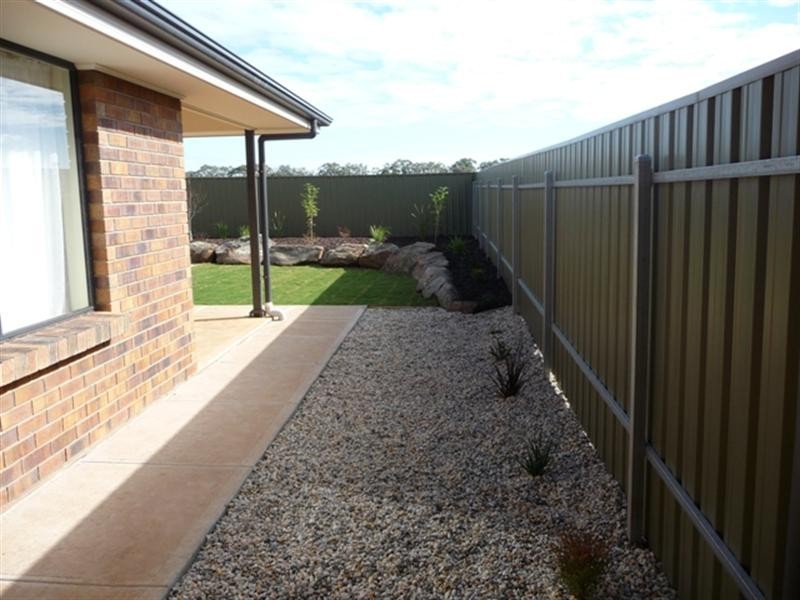 168 President Avenue, Andrews Farm SA 5114