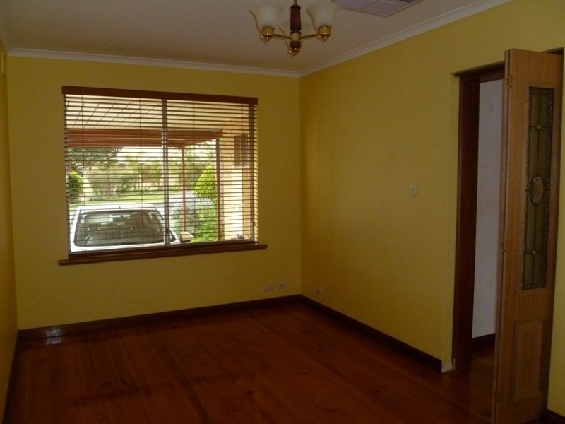 37 Cottenham Road, Banksia Park SA 5091