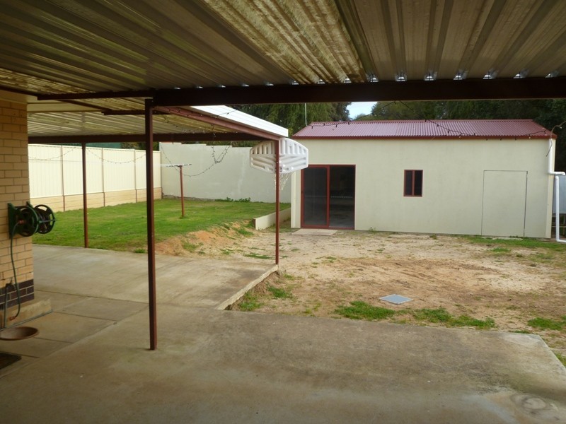 37 Cottenham Road, Banksia Park SA 5091