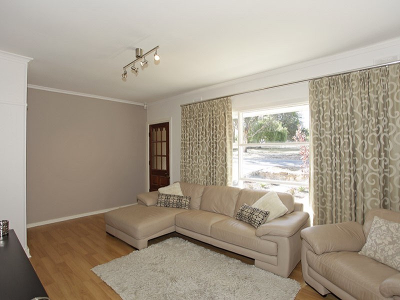 16 Mettika Avenue, Ingle Farm SA 5098