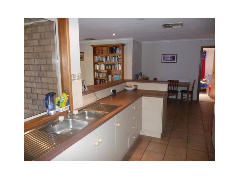 18 Tuglow Court, Hillbank SA 5112