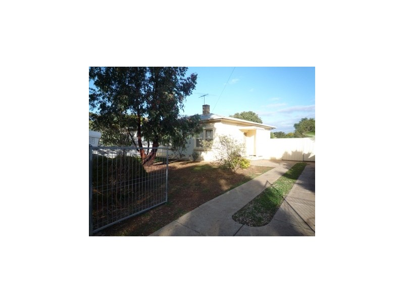 10 Sampson Road, Elizabeth Grove SA 5112