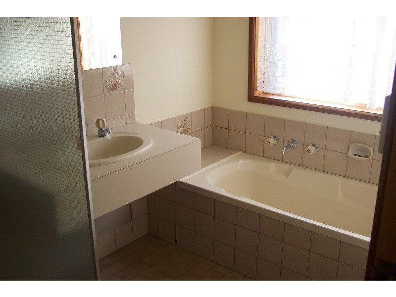 4 Westminster Street, Wynn Vale SA 5127