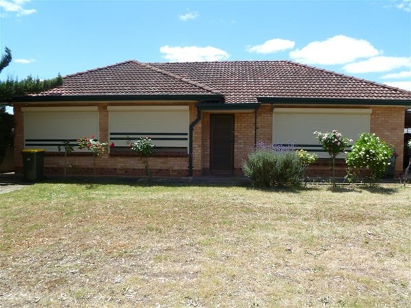 8 Angela Avenue, Brahma Lodge SA 5109