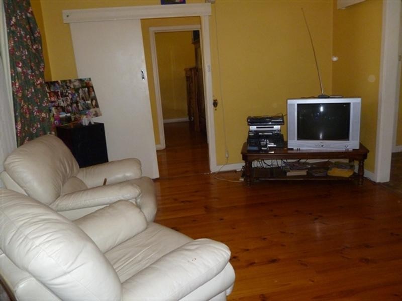 8 Angela Avenue, Brahma Lodge SA 5109