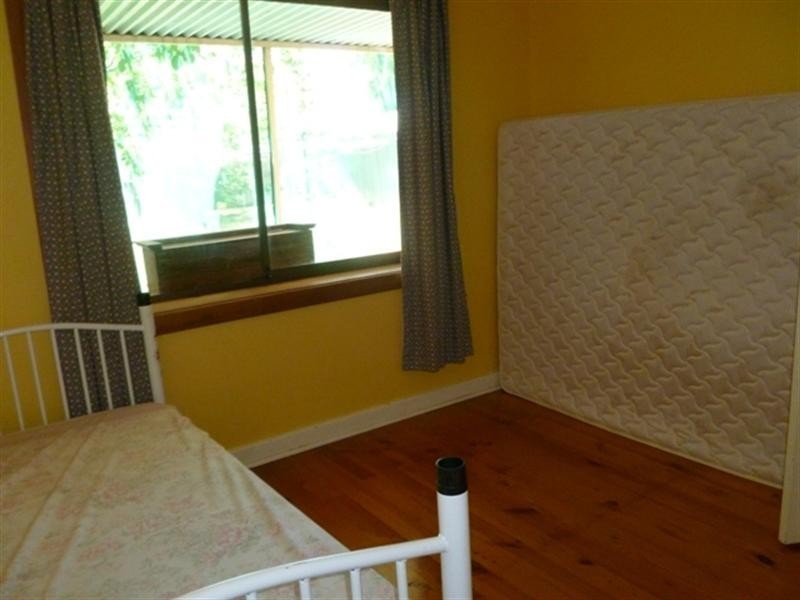 8 Angela Avenue, Brahma Lodge SA 5109