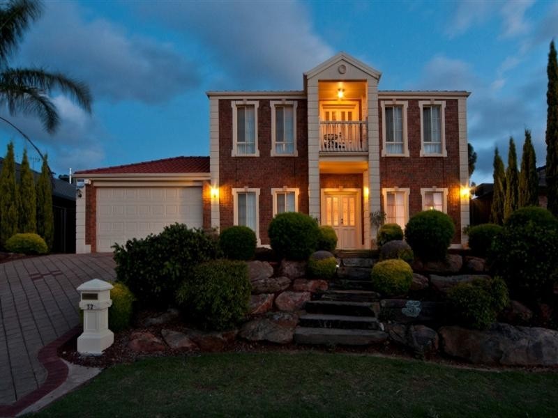 32 Swansea Circuit, Gulfview Heights SA 5096