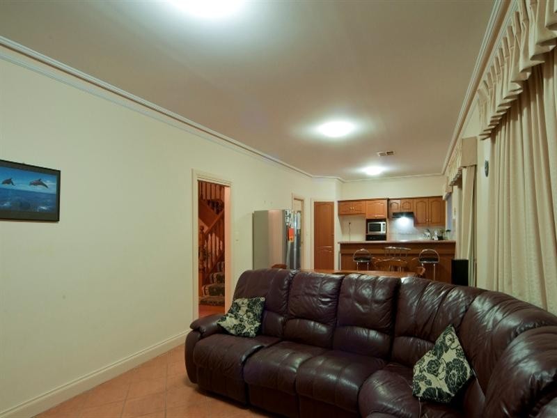32 Swansea Circuit, Gulfview Heights SA 5096