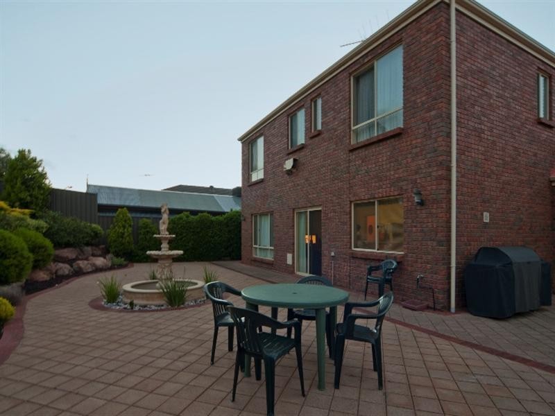 32 Swansea Circuit, Gulfview Heights SA 5096