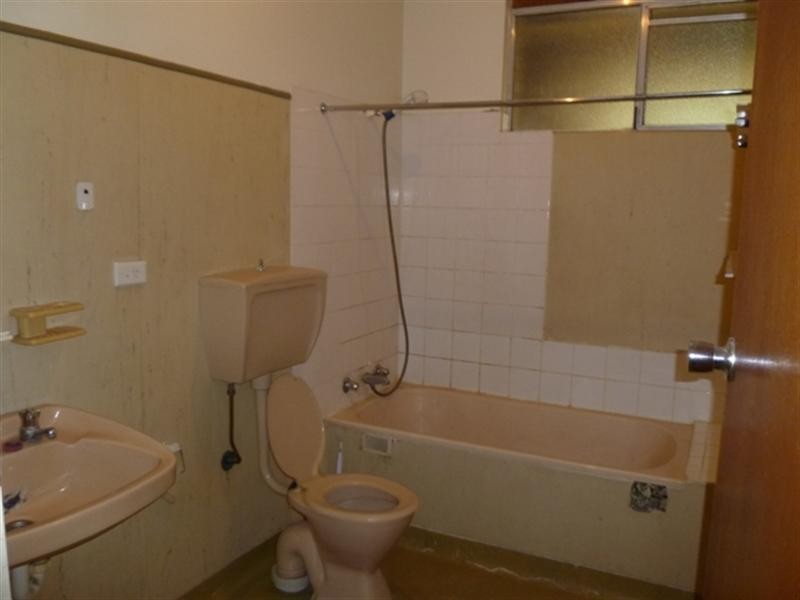 5/2 THAMES Crescent, Salisbury East SA 5109