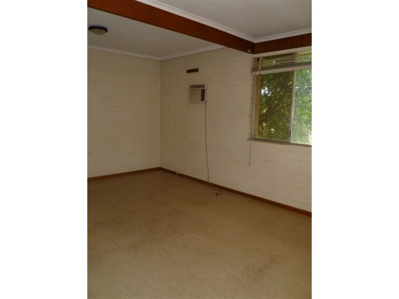 5/2 THAMES Crescent, Salisbury East SA 5109