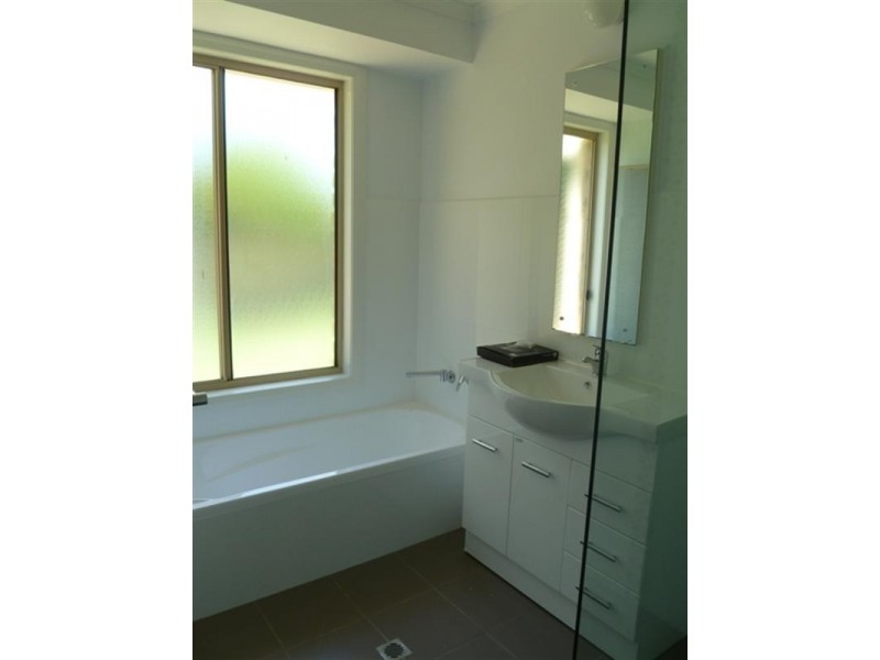 5 Hobart Court, Salisbury Heights SA 5109