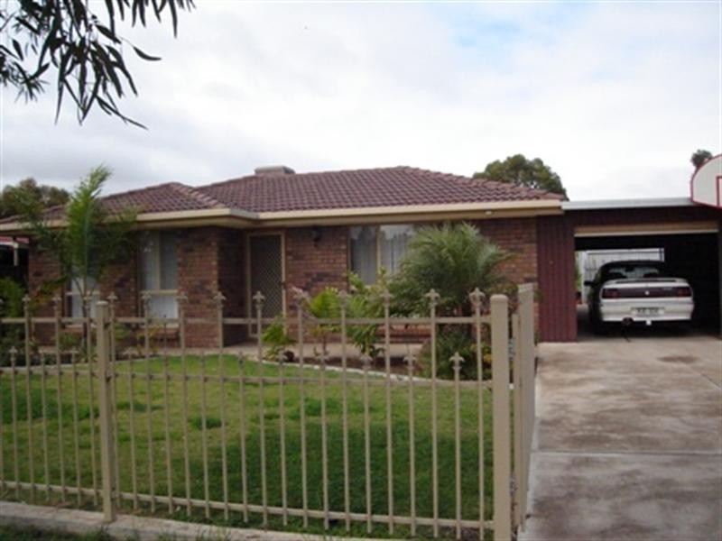 14 Margarita Street, Paralowie SA 5108