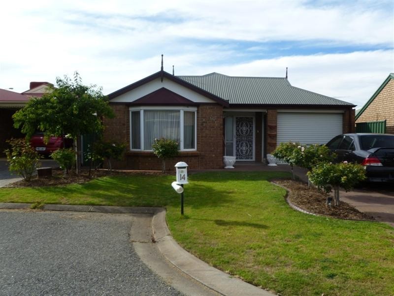 14 Lake Magenta Court, Greenwith SA 5125